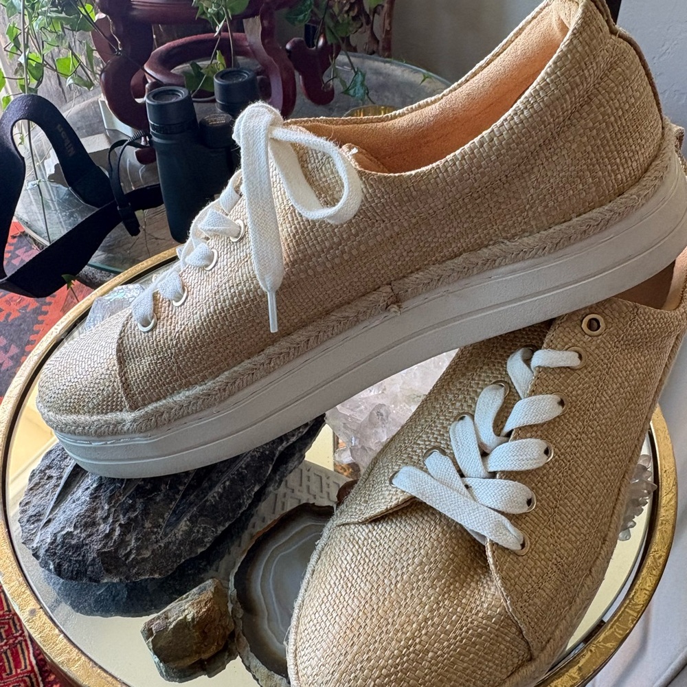 Jack Rogers  MIA Beige Woven Platform Sneakers with White Laces size 11